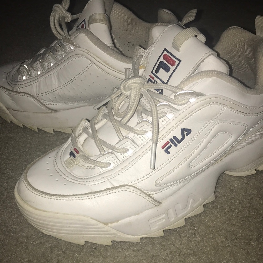 Womens size 8 filas!